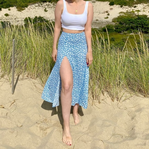 Reformation Blue Floral Skirt - Picture 1 of 6
